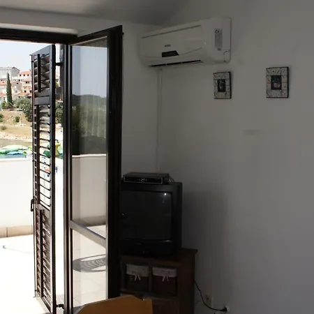 Suran Apartments Pula Exterior photo